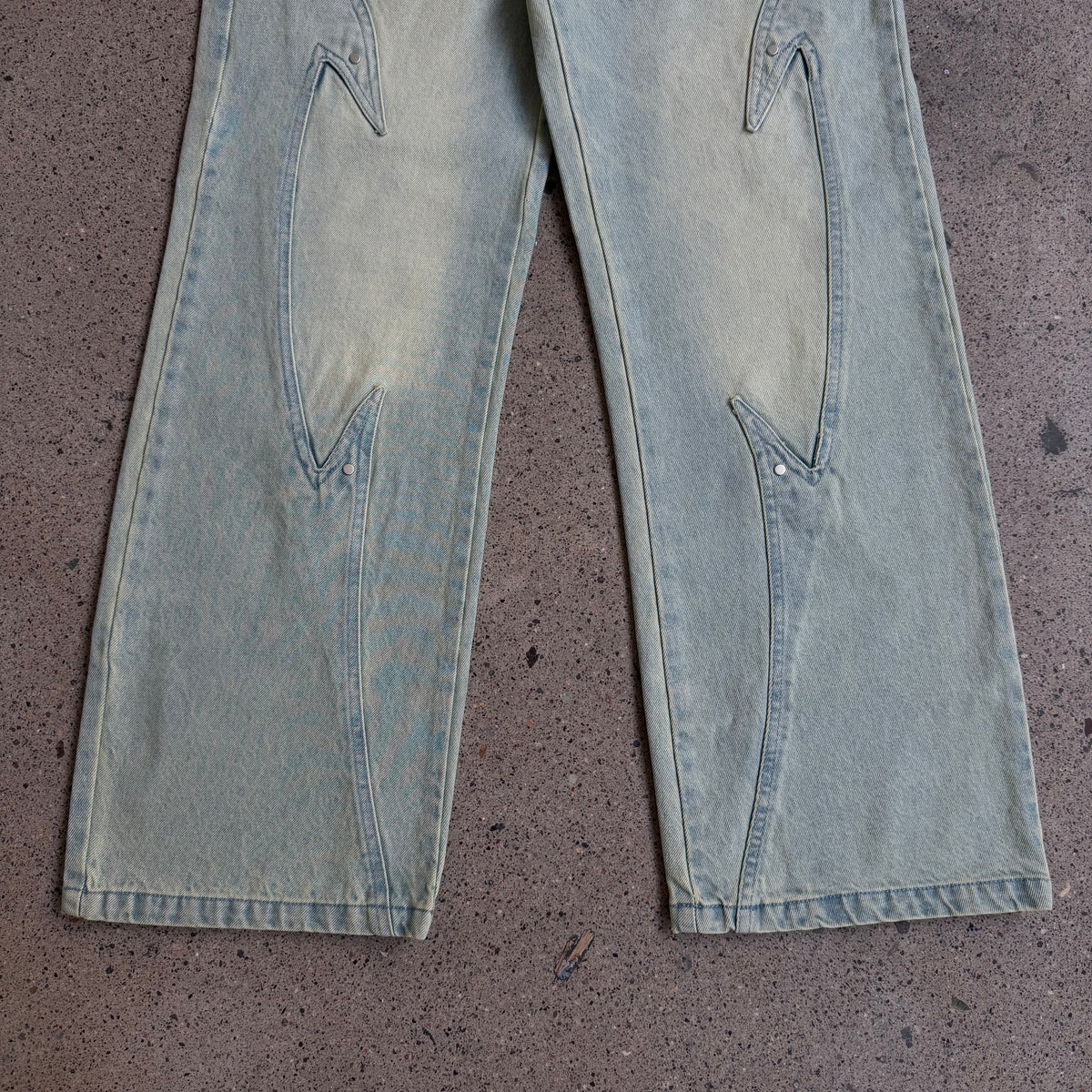 Vescartes Fallen Angel Jeans Washed Blue