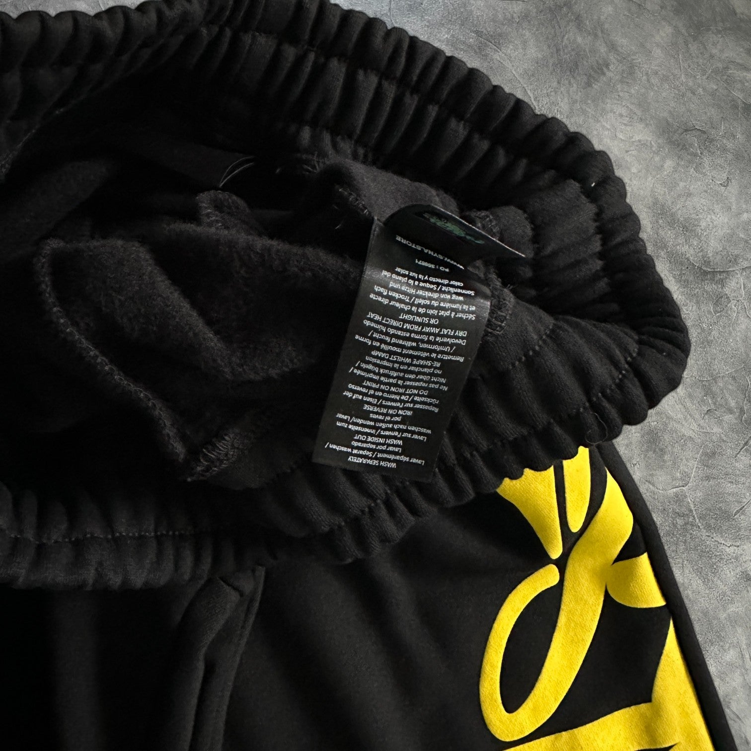 Syna Jogger Tracksuit Black/Yellow