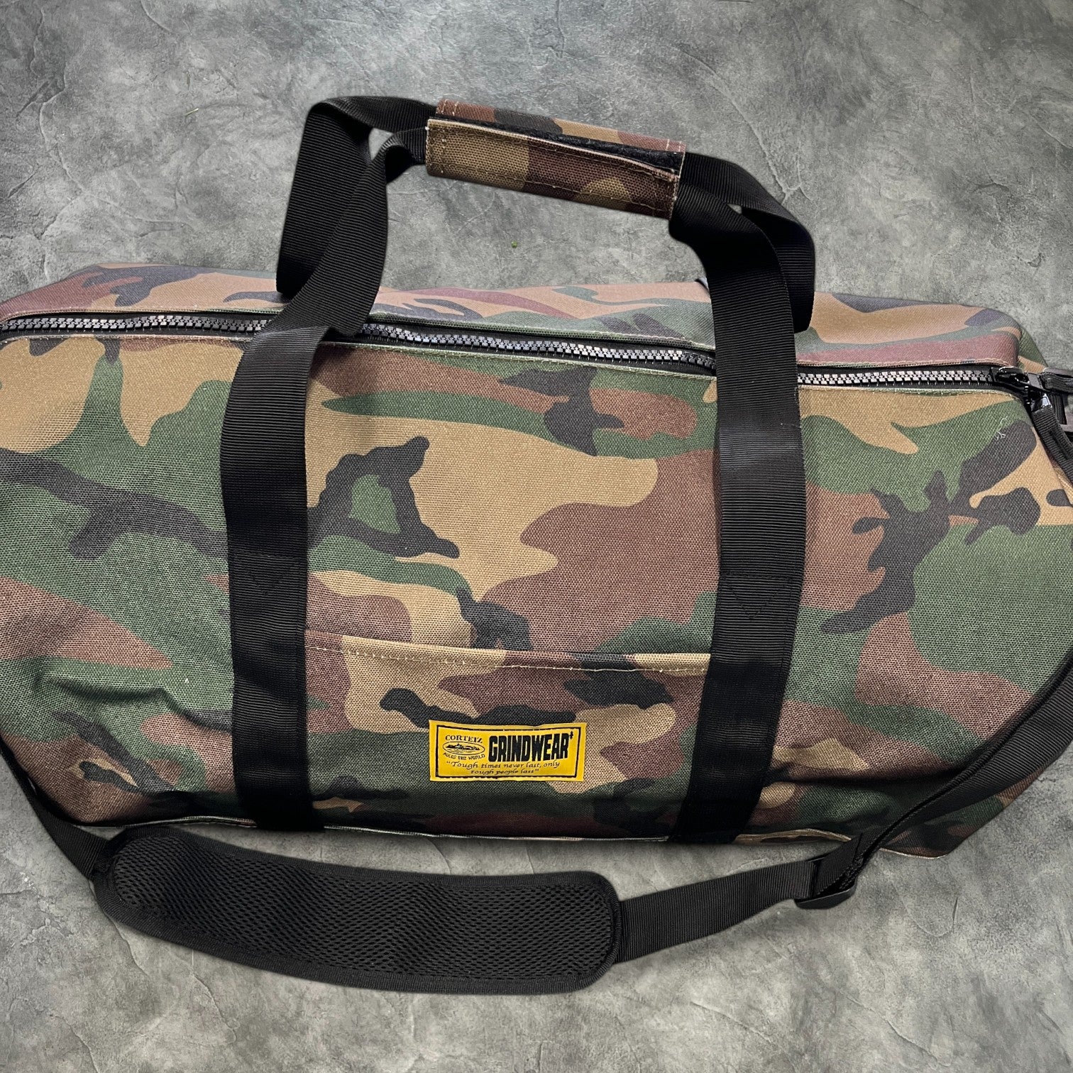 Corteiz Alcatraz Duffle Camouflage