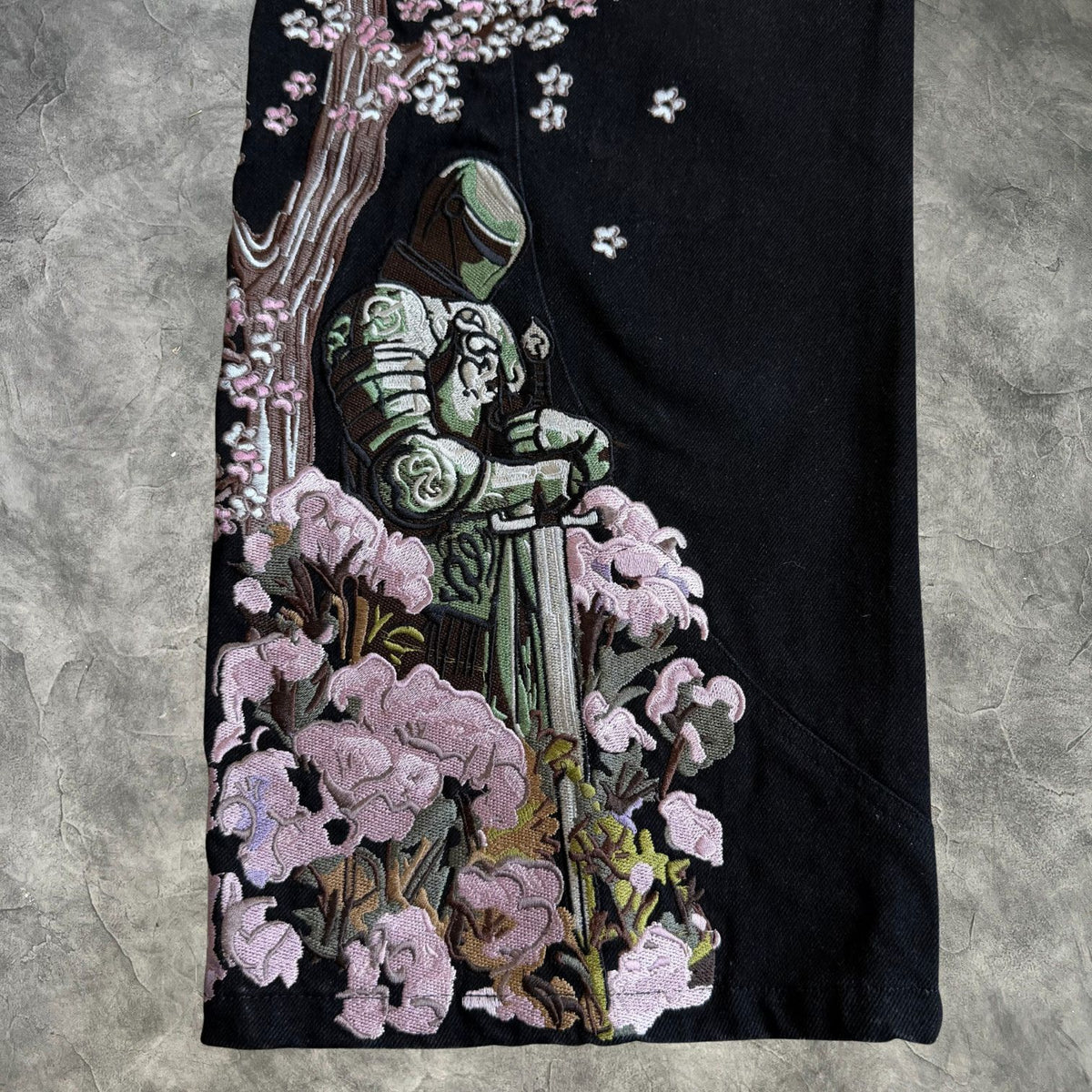 Vescartes Sakura Knight Jeans Black