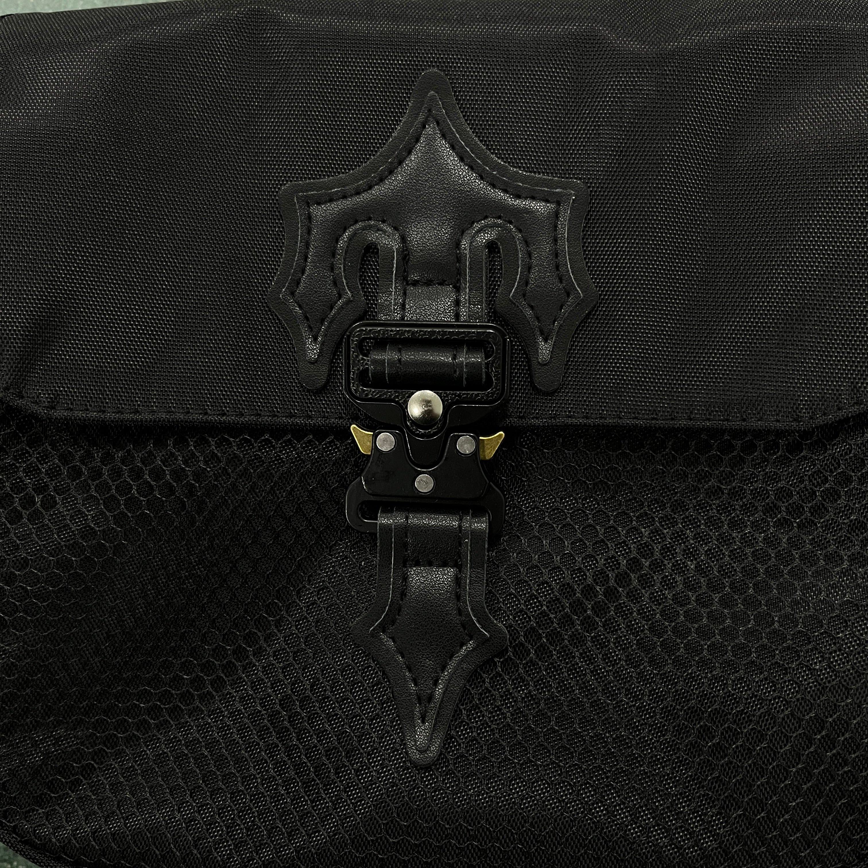 Trapstar Messenger 1.0 T Bag All Black