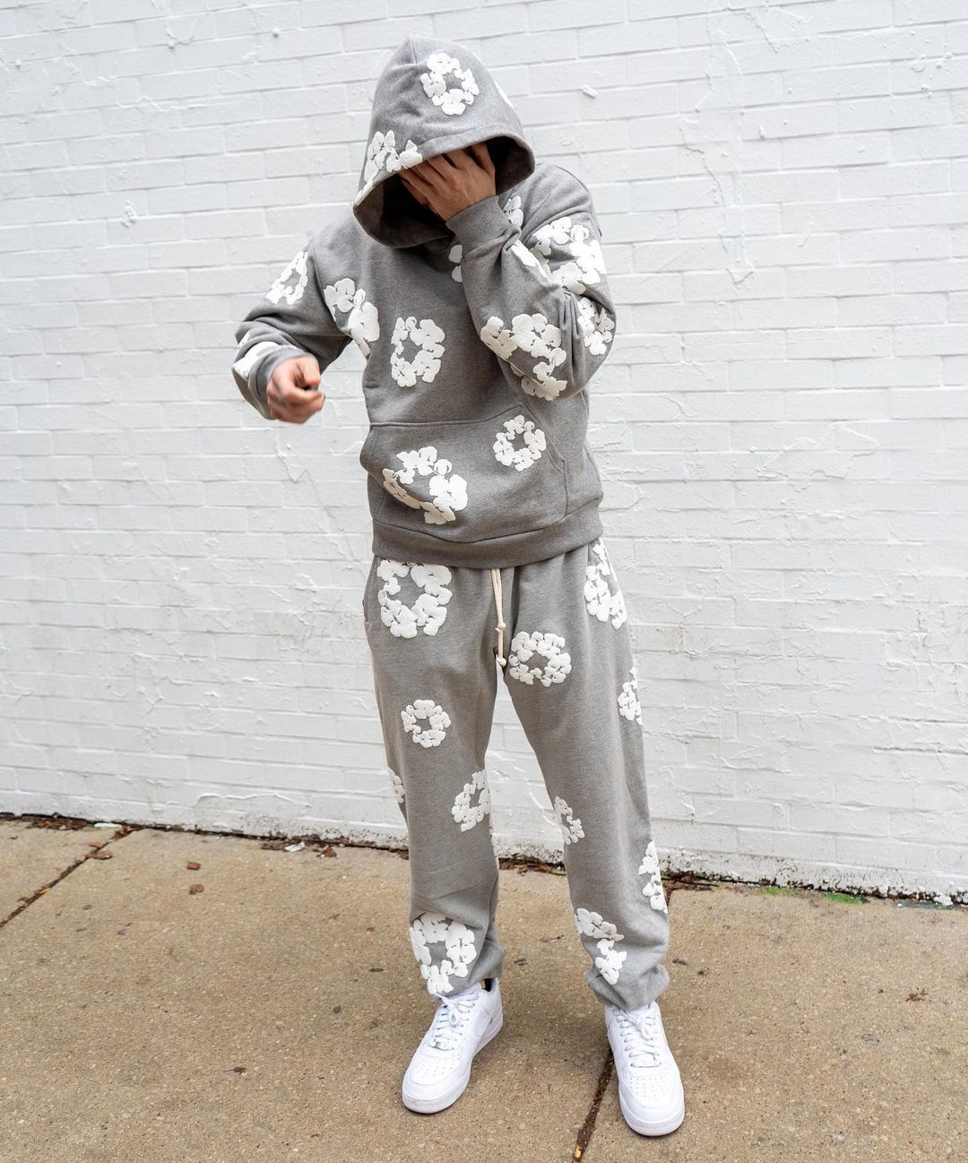Denim Tears The Cotton Wreath Sweatshirt Grey