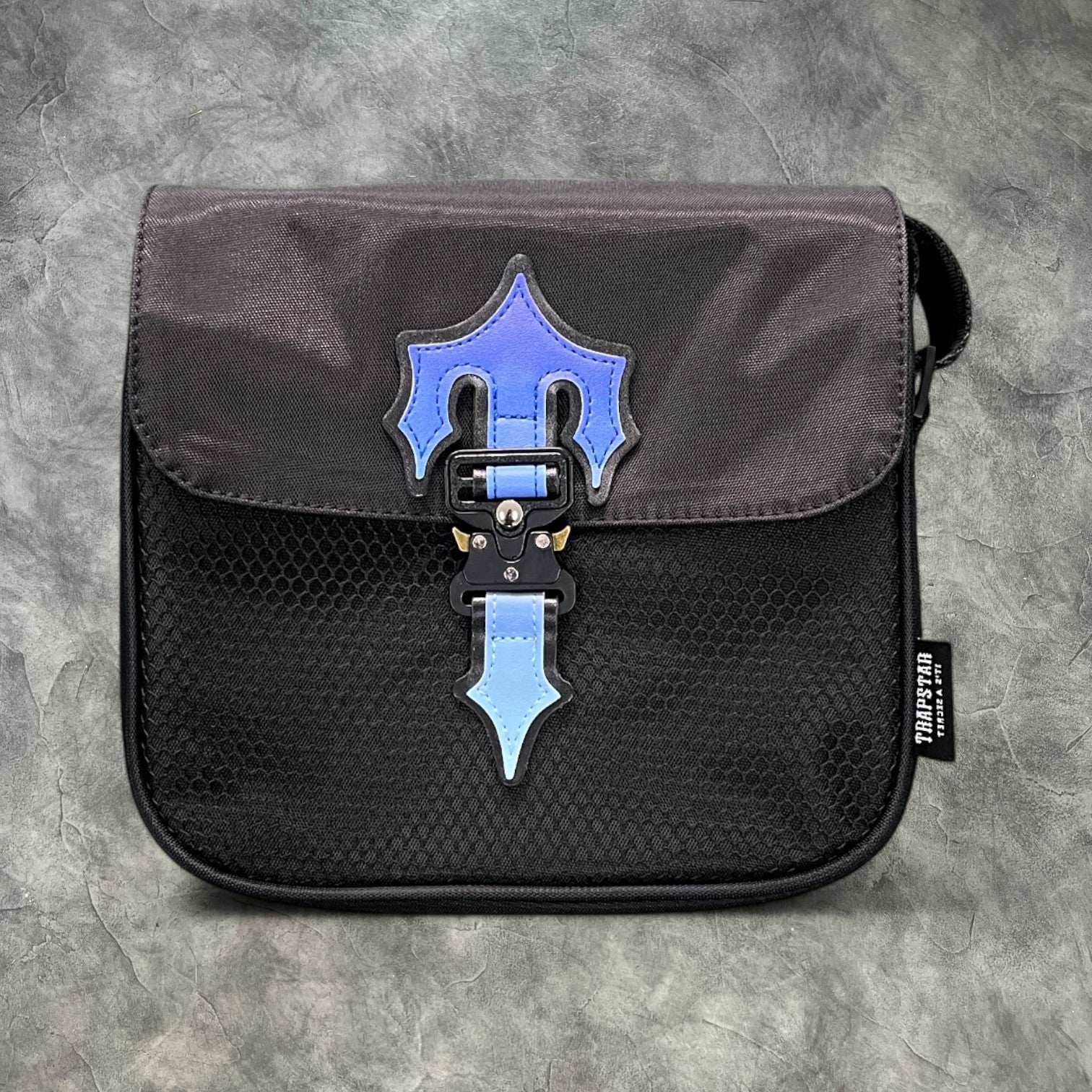 Trapstar Irongate Cross Body T Bag Black/Blue