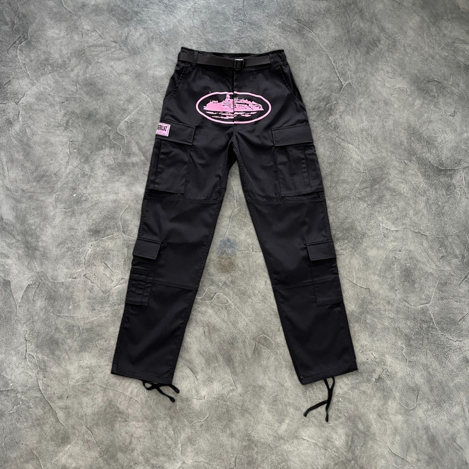 Corteiz Guerilla Cargo Pants Black/Pink – Vaulted