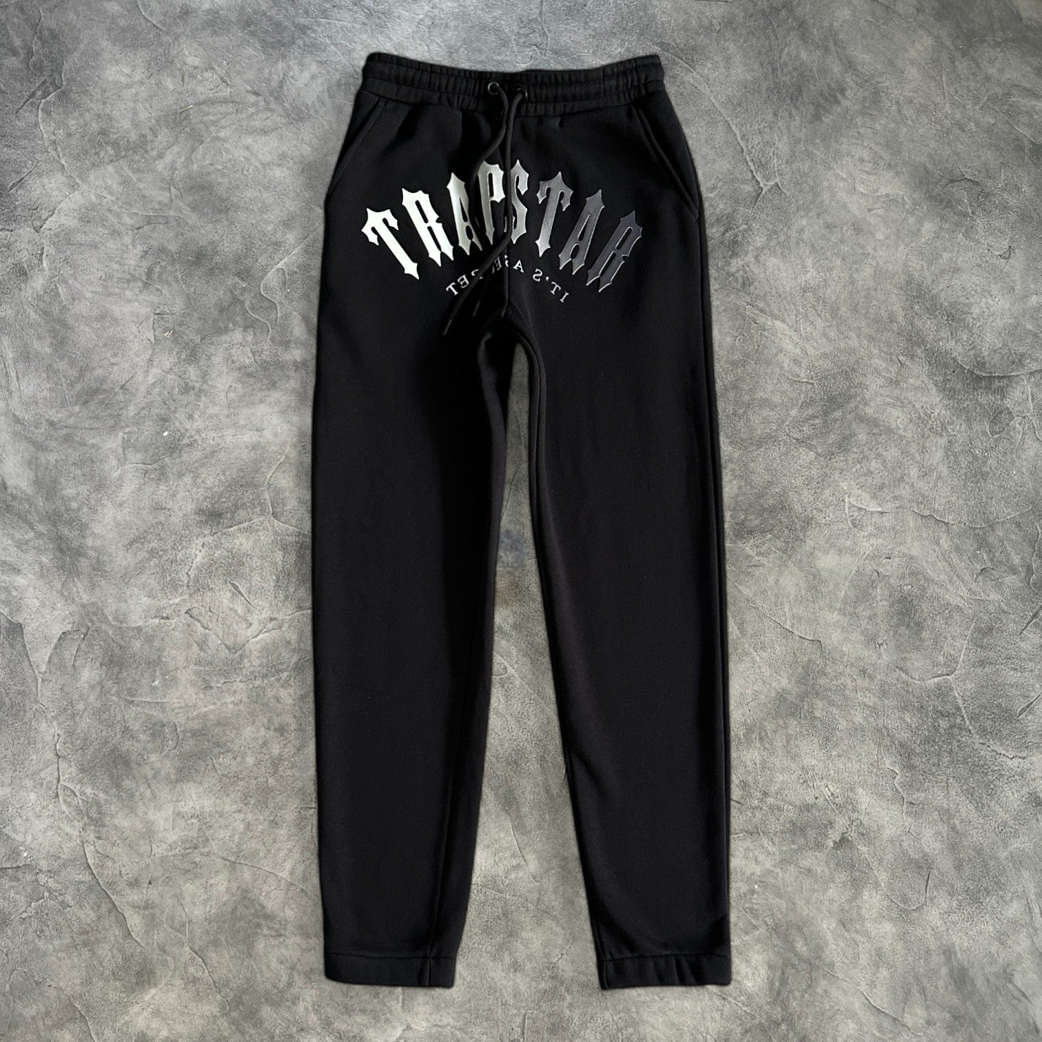 Trapstar Arch Chenille Tracksuit Black/Gradient