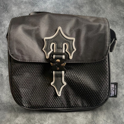 Trapstar Irongate Cross Body T Bag Black/Reflective