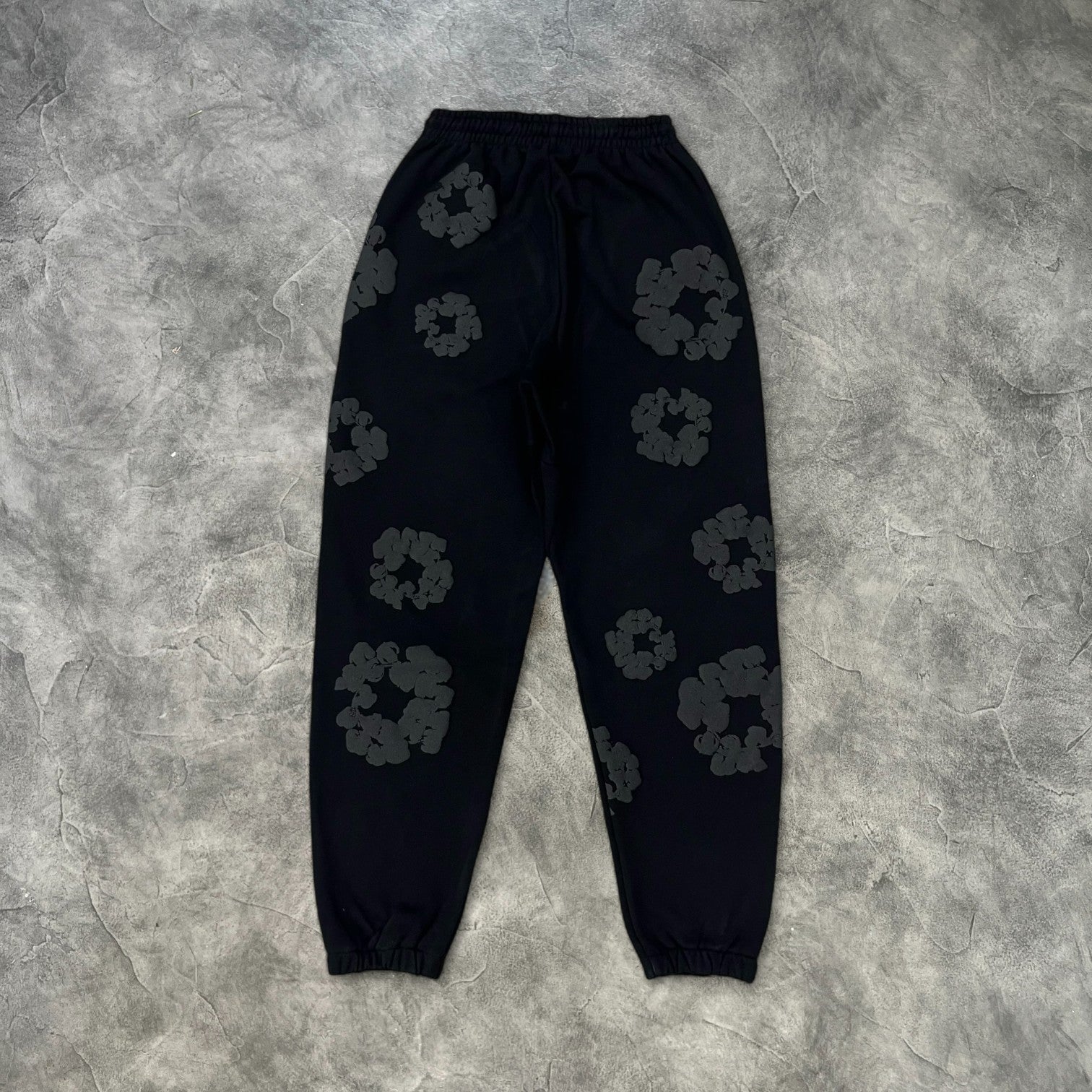 Denim Tears The Cotton Wreath Sweatpants Black/Black