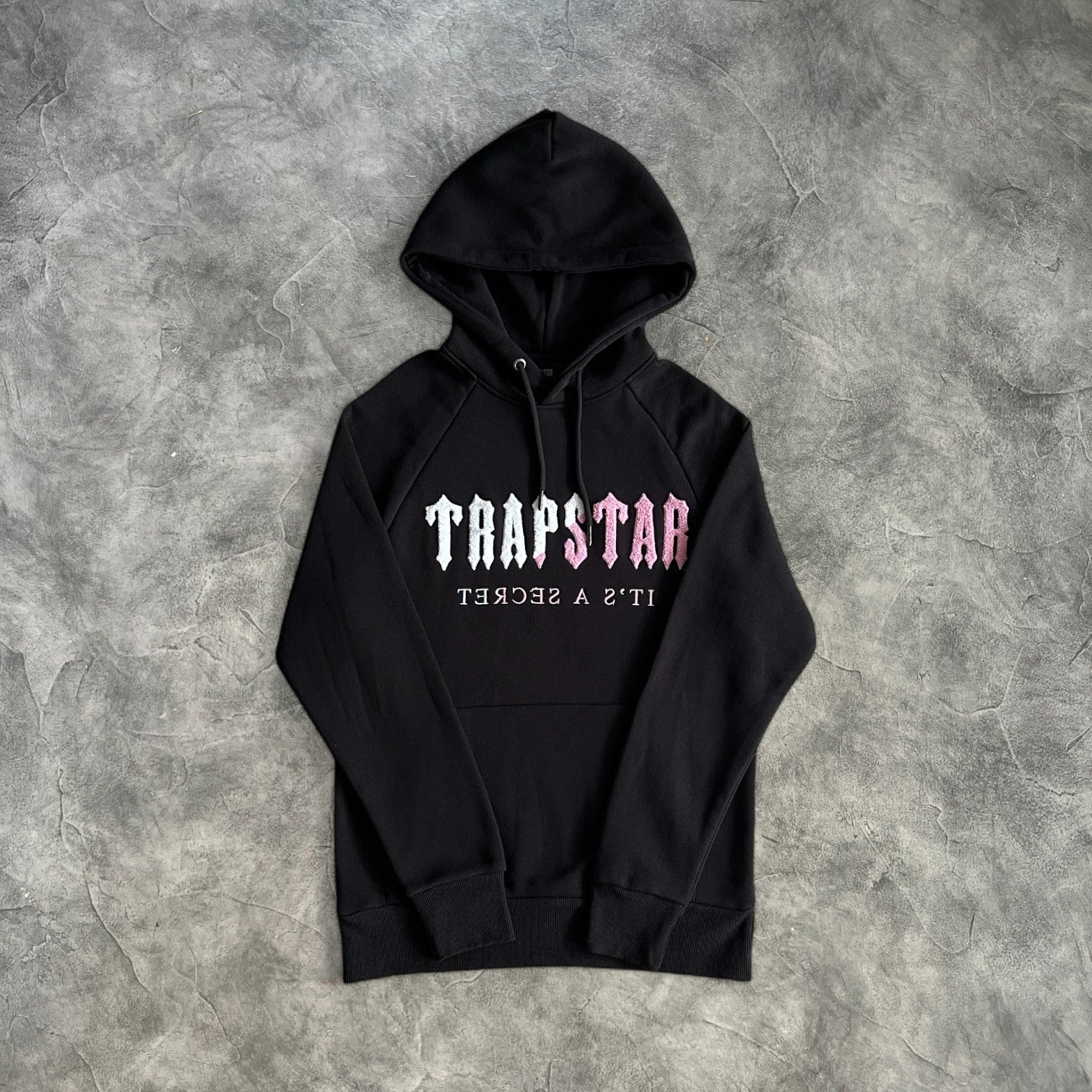 Trapstar Decoded Chenille Tracksuit Black/Pink