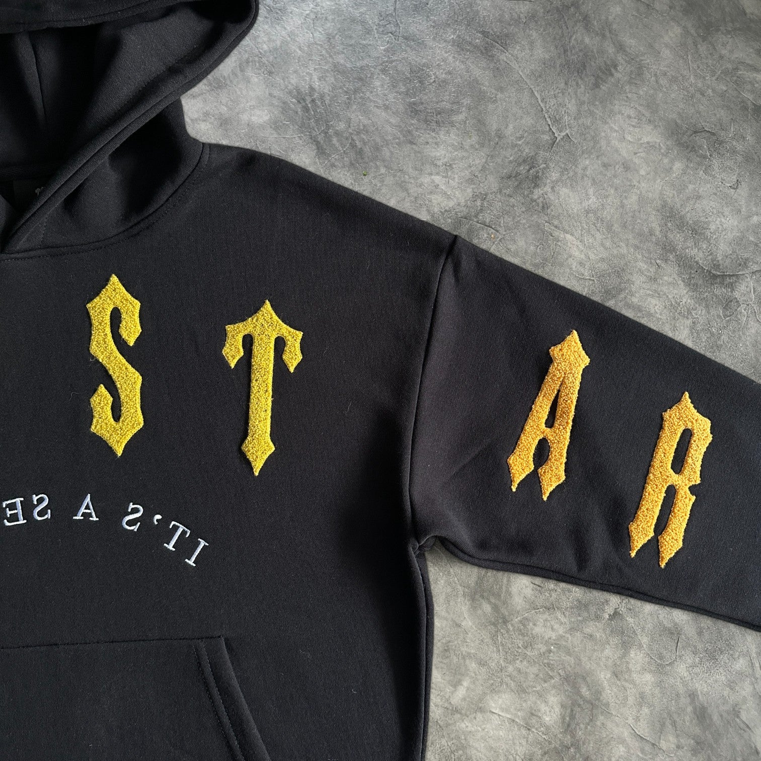 Trapstar Irongate Arch Chenille Tracksuit Black/Yellow