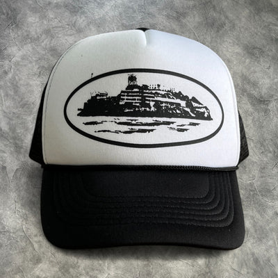 Corteiz Alcatraz Trucker Cap Black/White