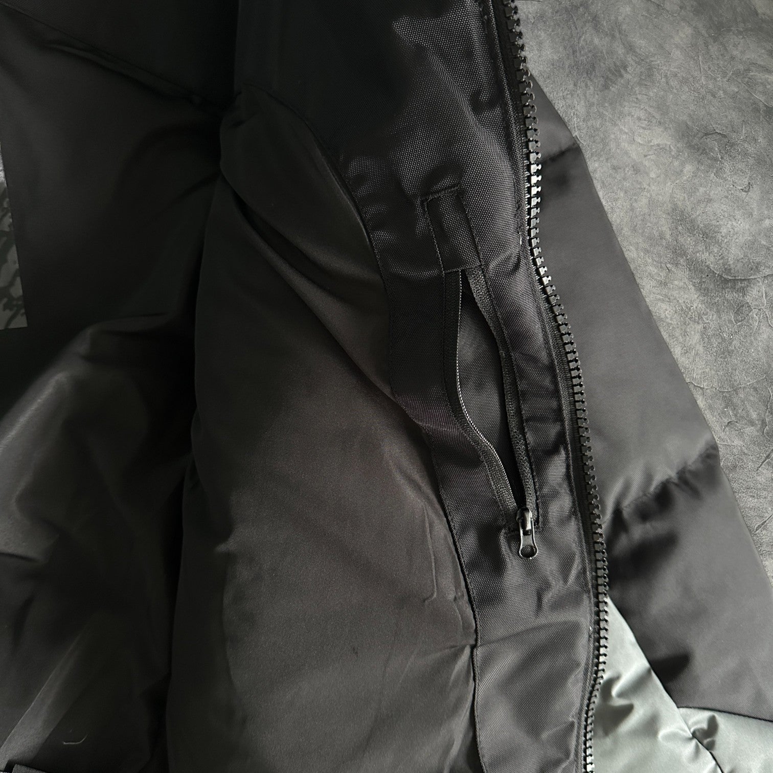 Trapstar Arch Decoded Puffer Grey/Black