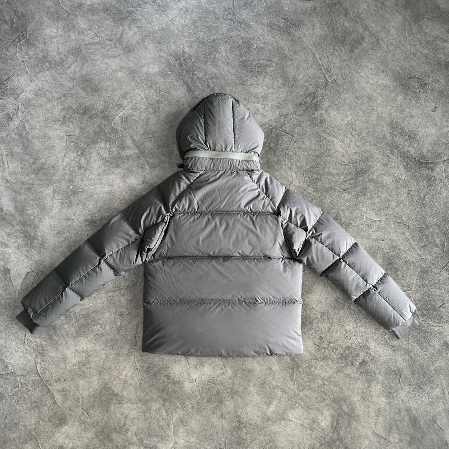 Syna Hooded Puffer Grey