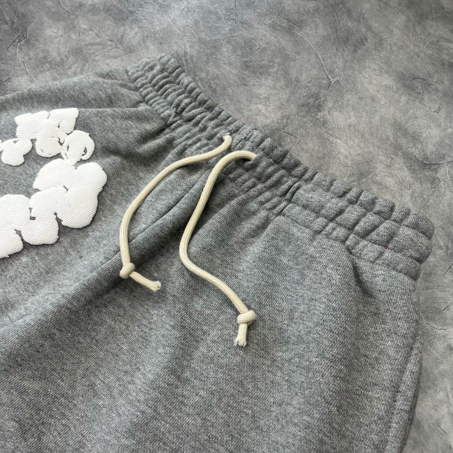 Denim Tears The Cotton Wreath Sweatpants Grey