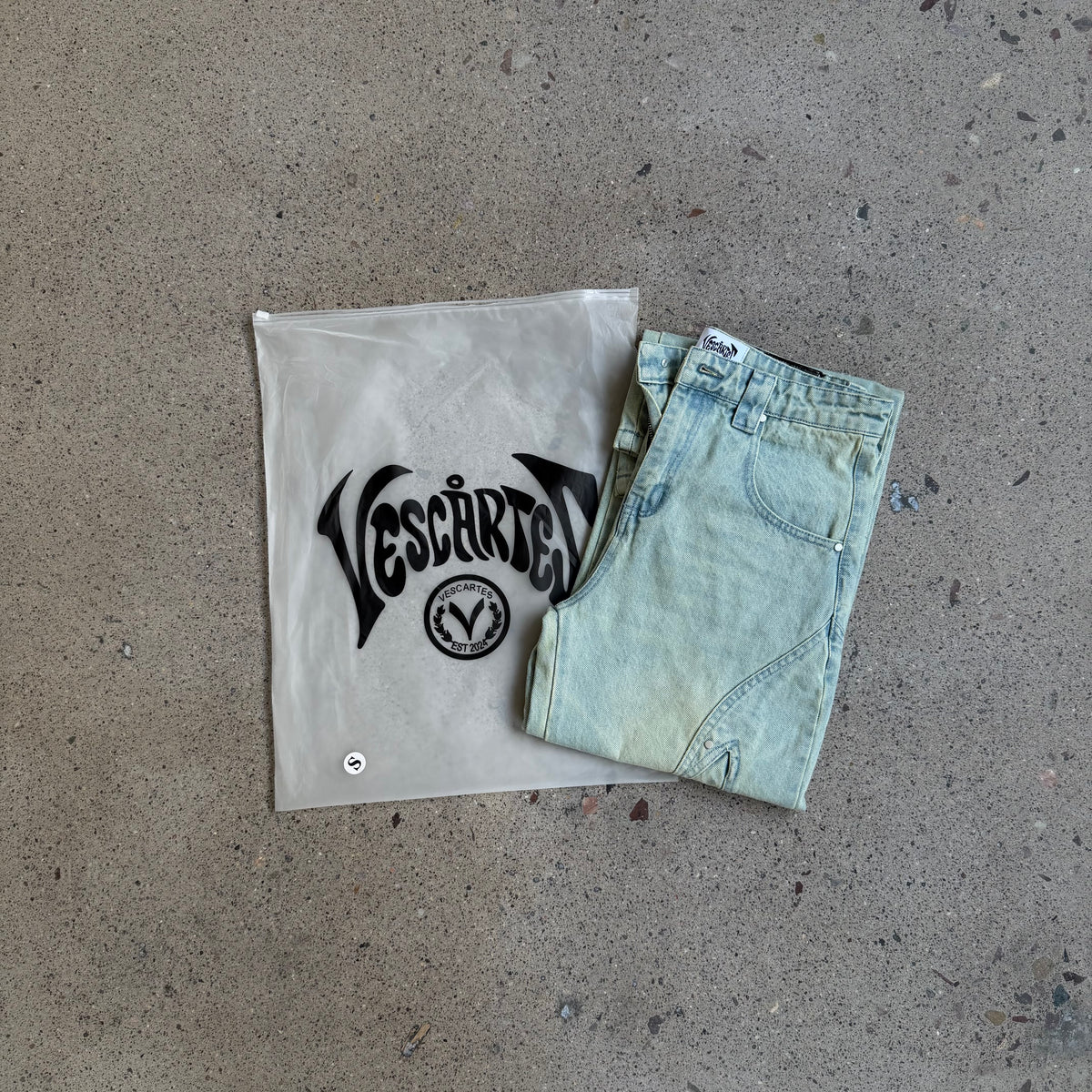 Vescartes Fallen Angel Jeans Washed Blue