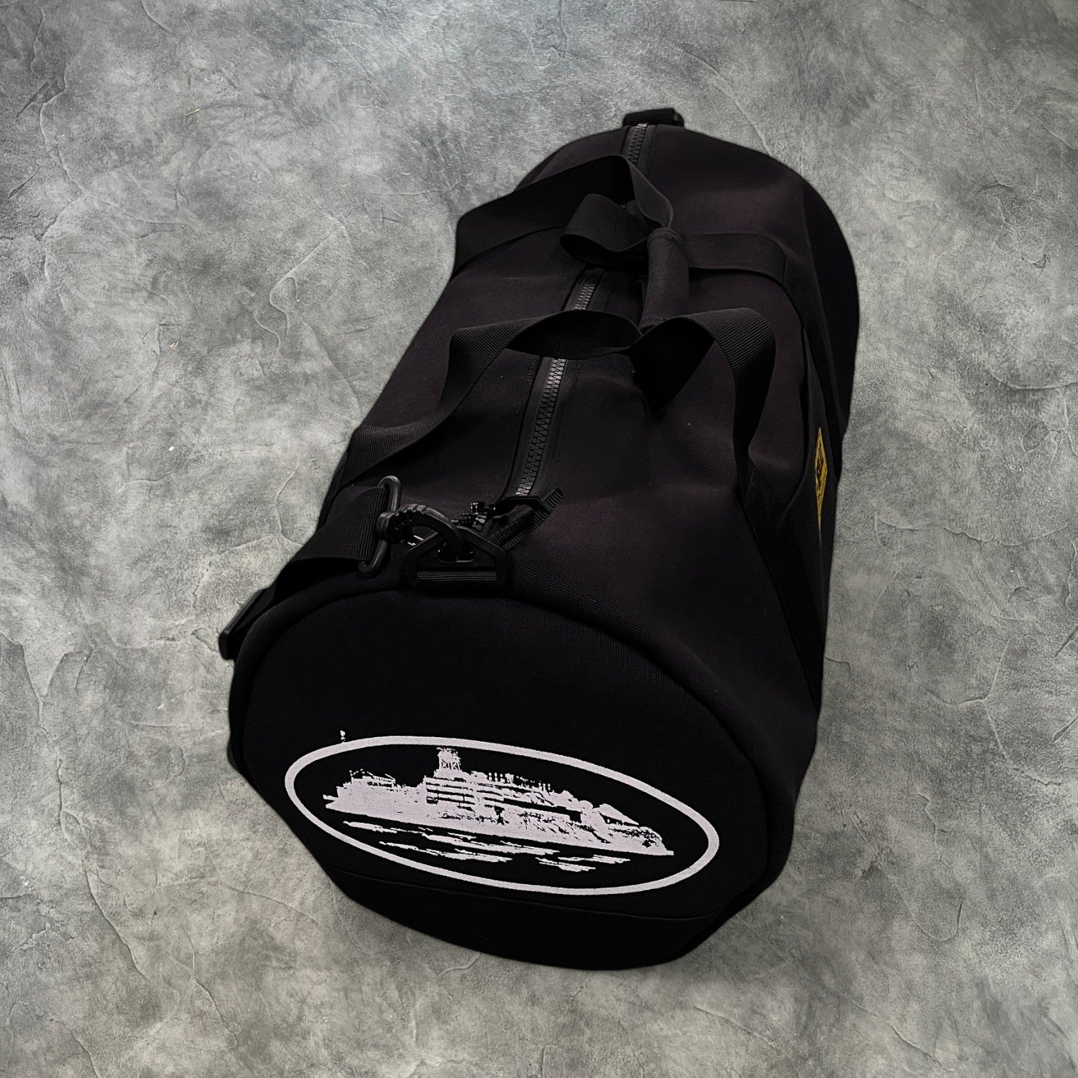 Corteiz HMP Duffle Bag - Black Corteiz Duffle – Vaulted