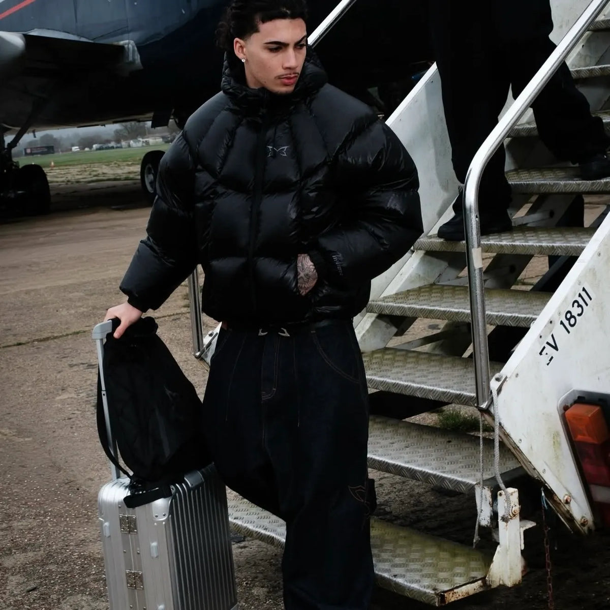 Mertra Mesh Puffer Jacket Black