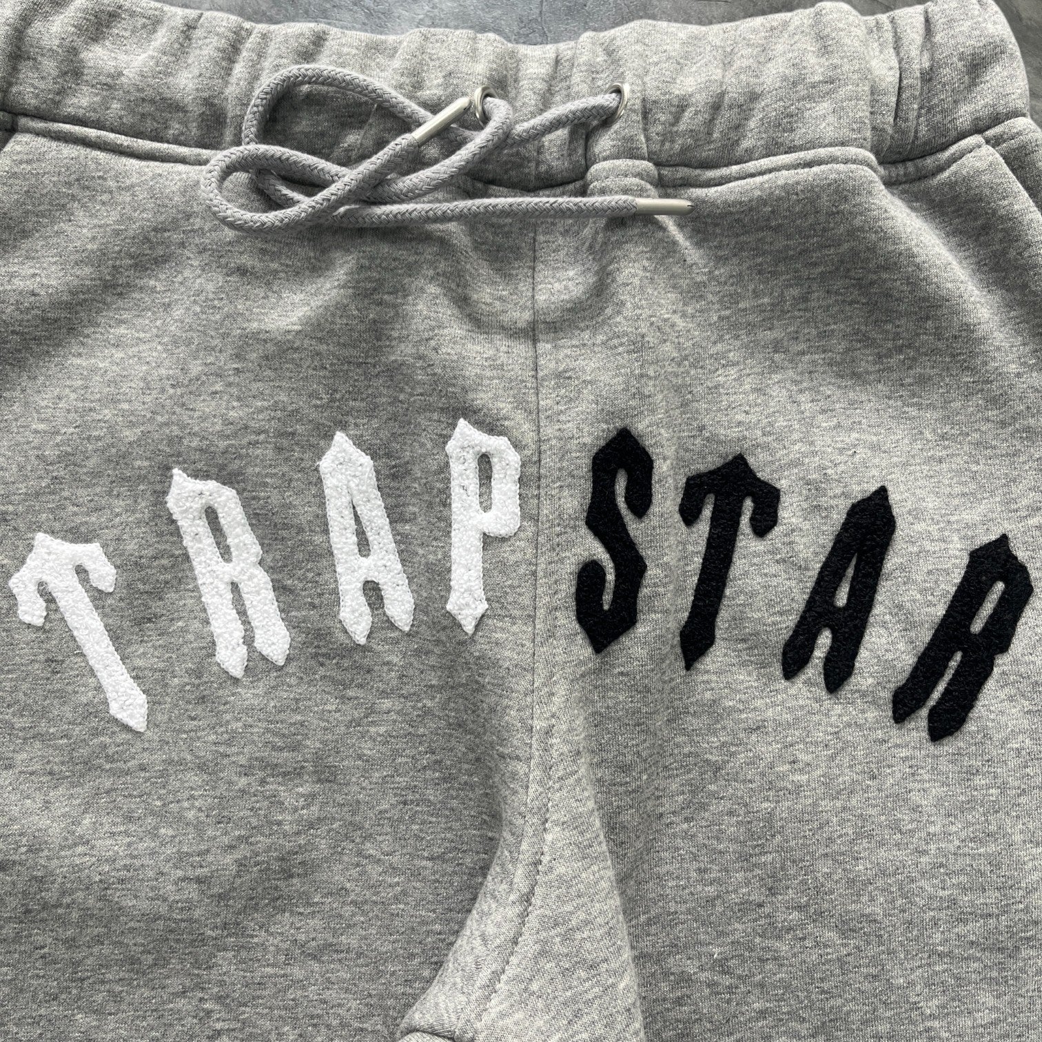 Trapstar Split Arch Hooded Tracksuit Grey Edition