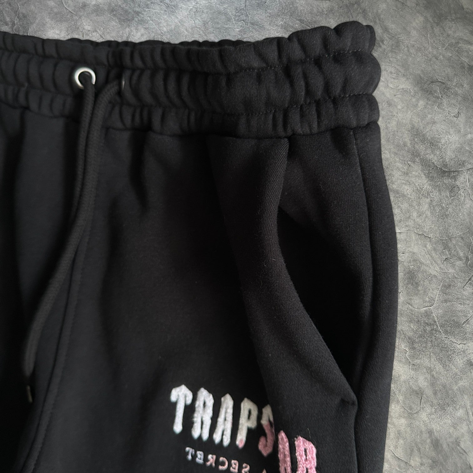 Trapstar Decoded Chenille Tracksuit Black/Pink