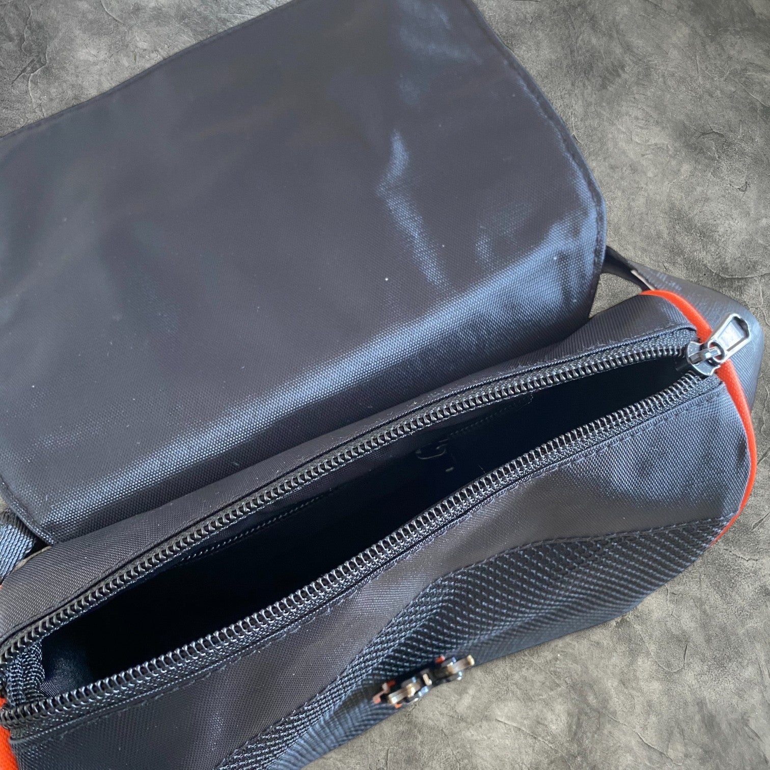 Trapstar Irongate Cross Body T Bag Black/Orange