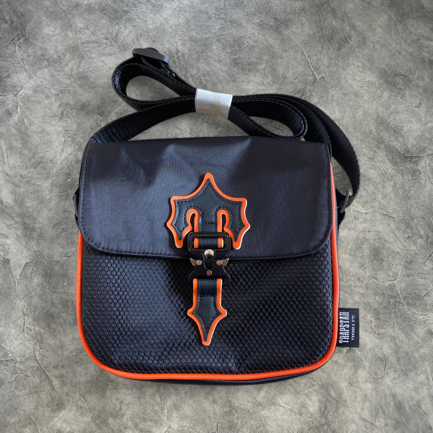 Trapstar Irongate Cross Body T Bag Black/Orange