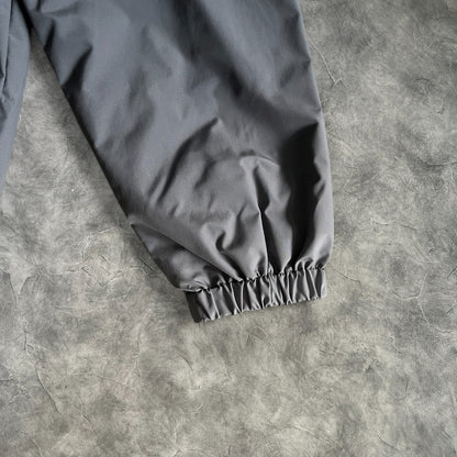 Trapstar Outline Arch Windbreaker Gradient Black