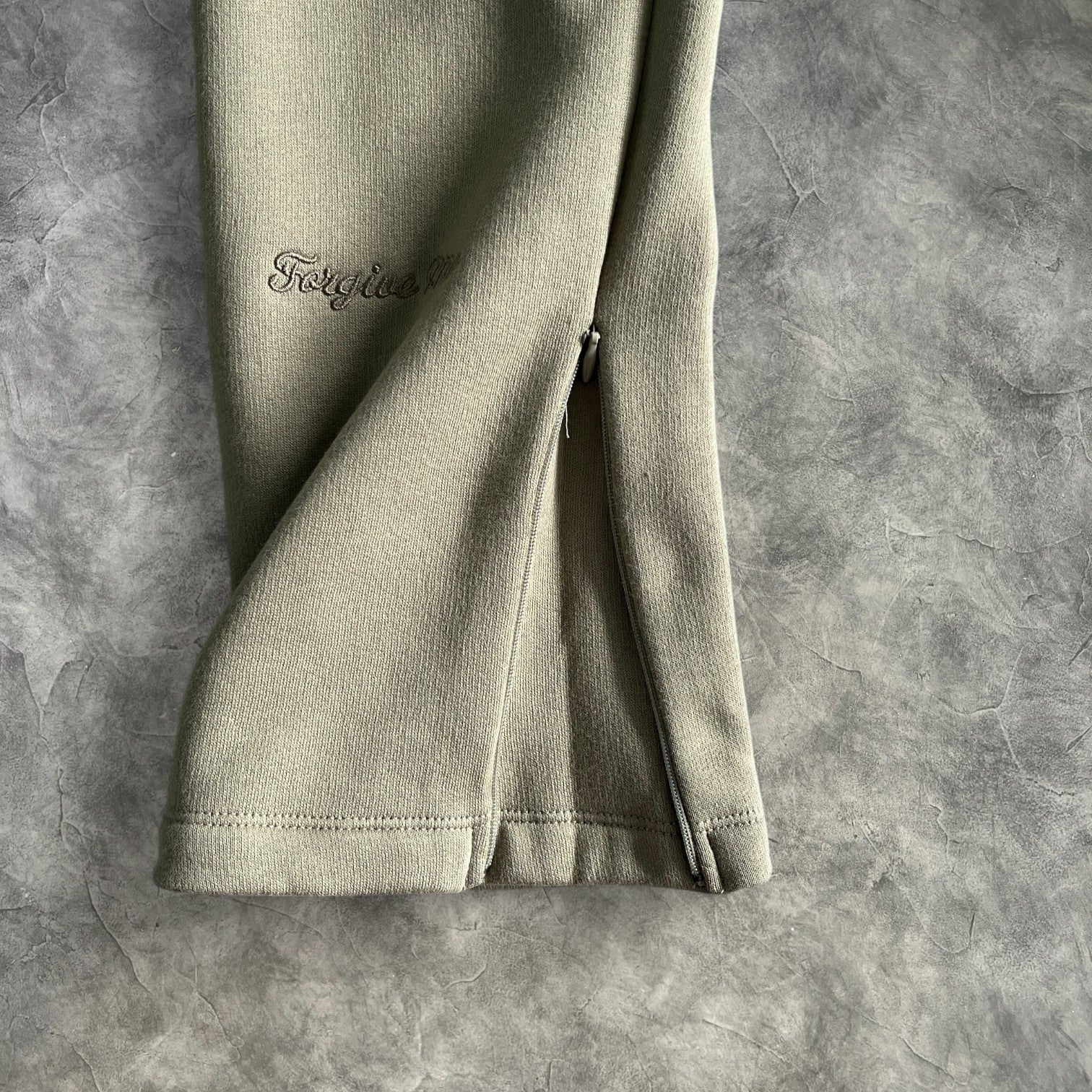 Syna Linen Tracksuit Army Green