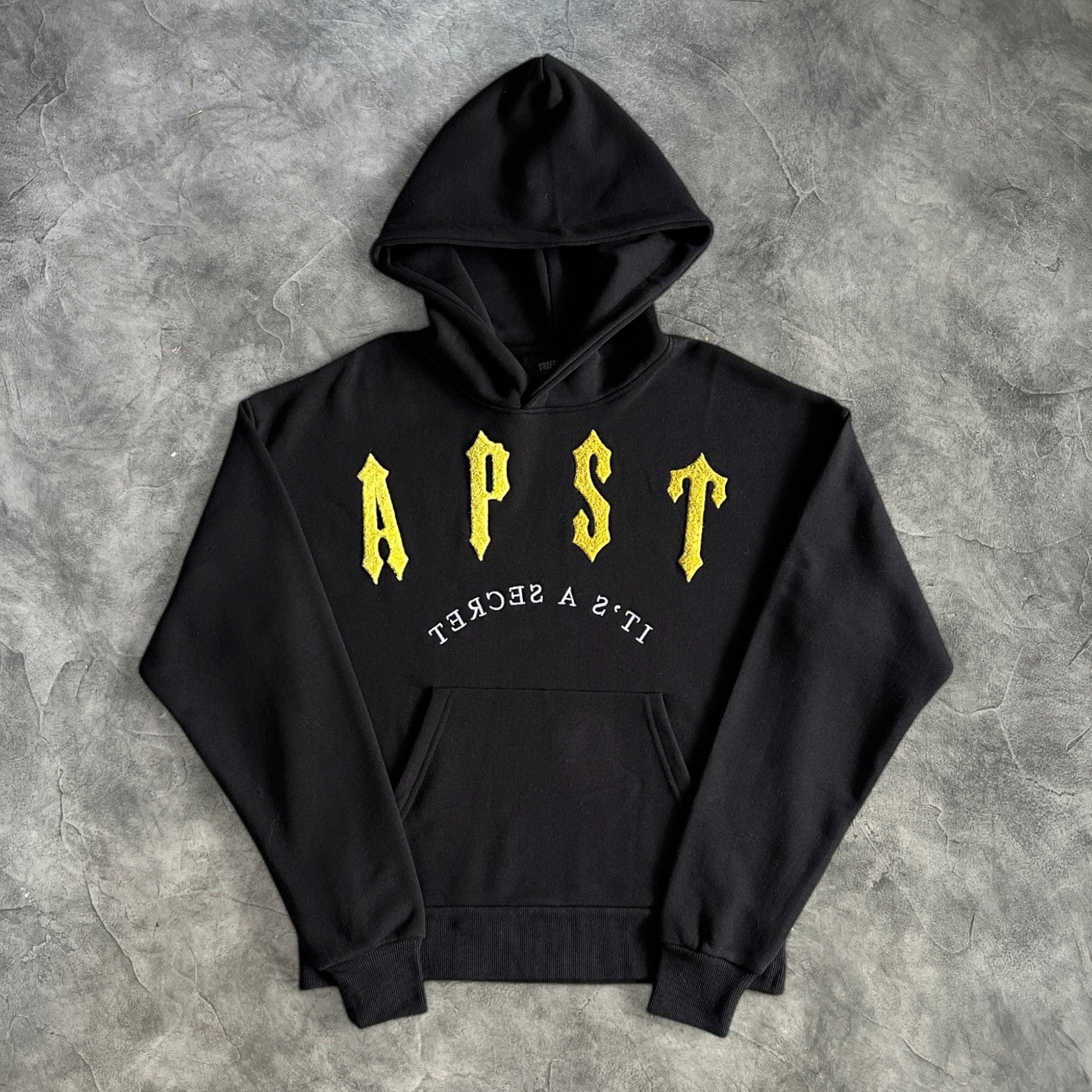 Trapstar Irongate Arch Chenille Tracksuit Black/Yellow