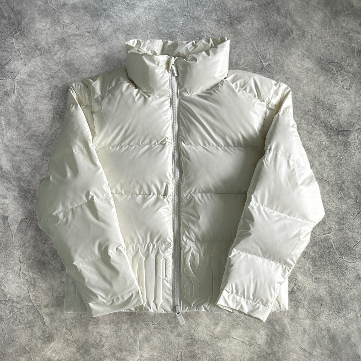 Trapstar Irongate Embossed Puffer Jacket White